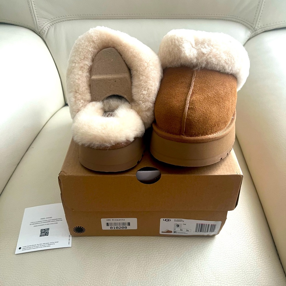 NWT UGG Disquette Slippers Chestnut - Women’s Slides Sheepskin Clog Mules - Picture 9 of 13